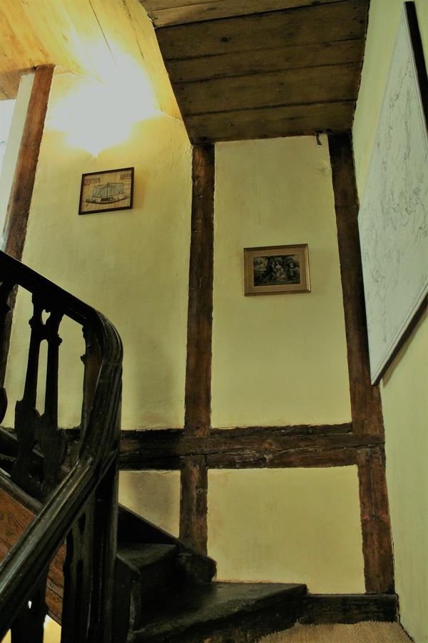 Une Coquille Sous L'Oreiller Le Puy-en-Velay Exterior photo