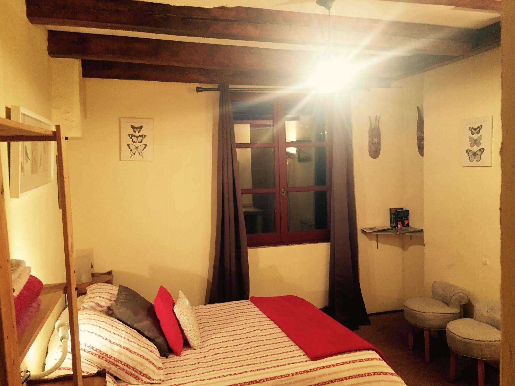 Une Coquille Sous L'Oreiller Le Puy-en-Velay Exterior photo