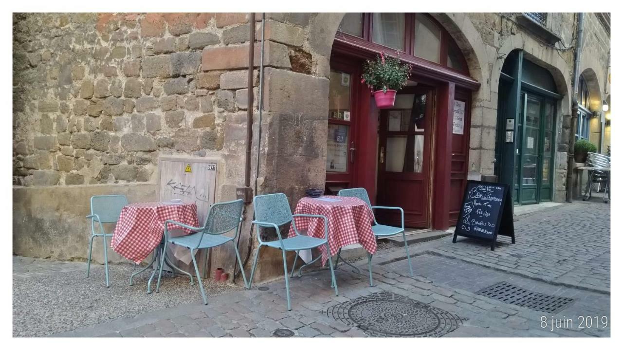 Une Coquille Sous L'Oreiller Le Puy-en-Velay Exterior photo